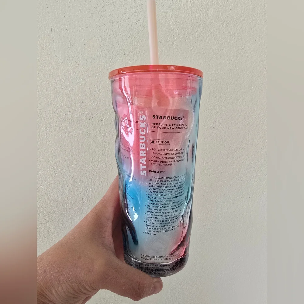 NWT Starbucks 2026 LATAM Gradient Glass Tumbler With Lid, 18 Oz